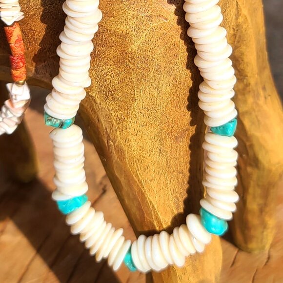 Vintage Native American Turquoise and High Grade Puka/Heishi Necklace 17" - Picture 3 of 4